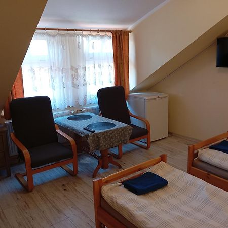 Pokoje Goscinne U Anka Reszel Esterno foto